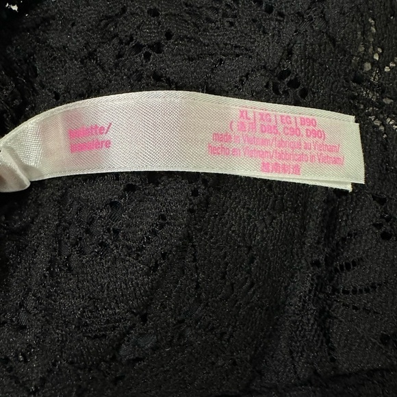 PINK Victoria Secret, Black Lace Strappy Bralette with Rose Gold metal Accents! - Picture 5 of 5